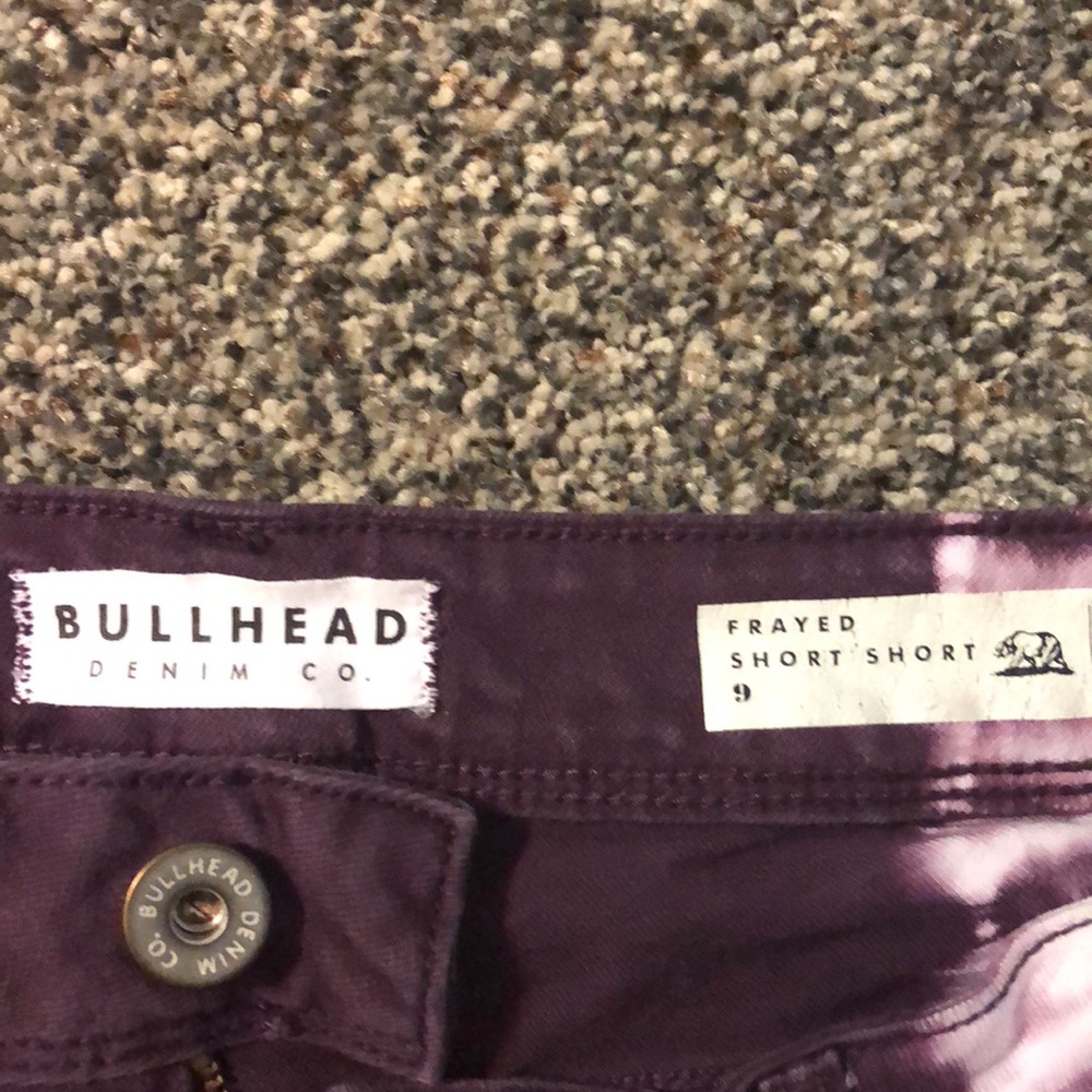 Shorts - Picture 3 of 3